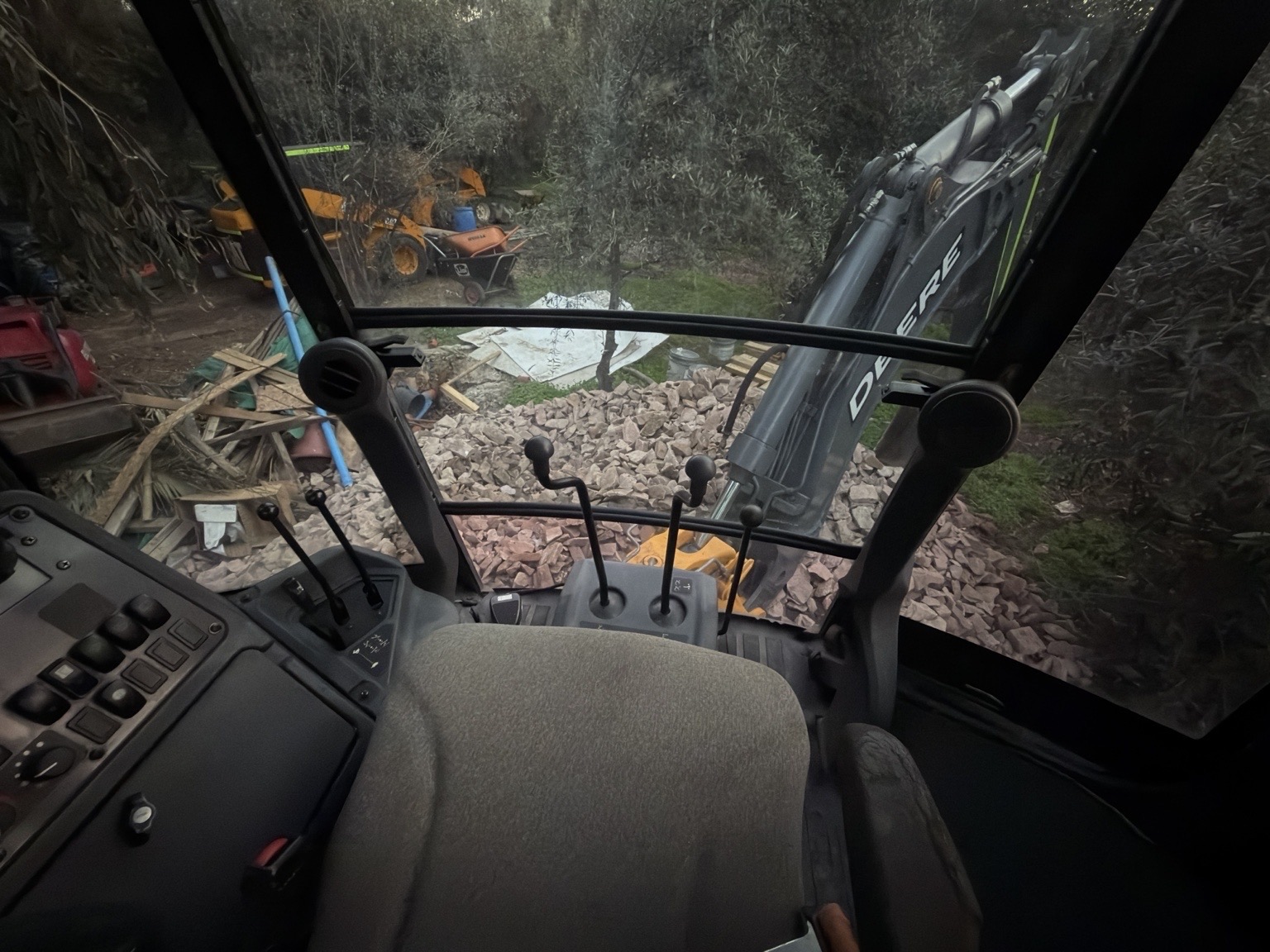 John Deere 310L